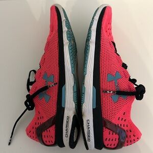 Under Armour Women’s 7.5 Speedform Lightweight Running Shoes Hot Pink/Black